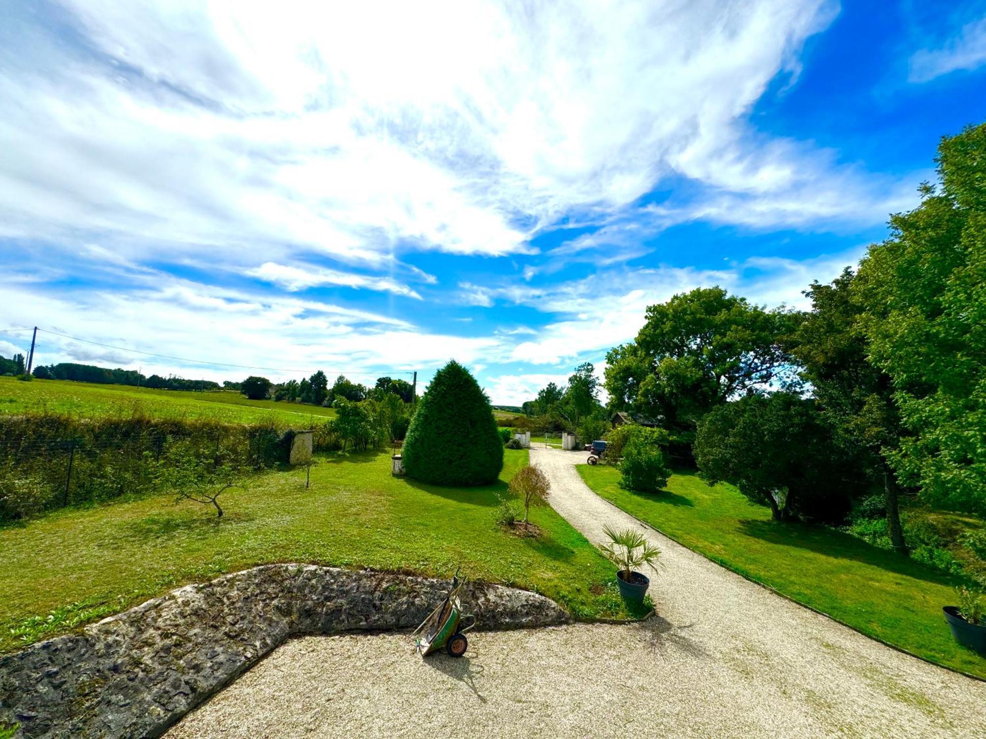 Le Moulin D Olivet Bed & Breakfast Orbigny Luaran gambar